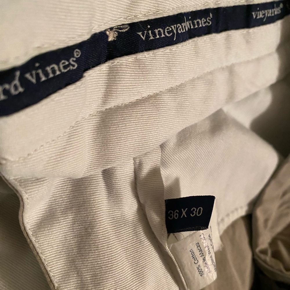 Men’s Khaki Vineyard Vines Pants
